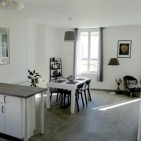 Maison Carree/Coeur Historique De Nimes - Superbe Appt 55M² Exterior photo