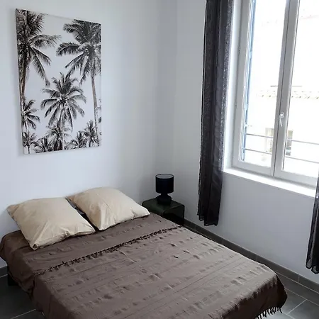 Maison Carree/Coeur Historique De Nimes - Superbe Appt 55M² Exterior photo
